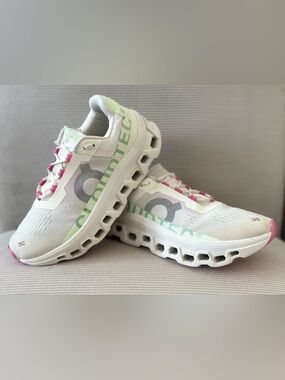 On Running - Cloudmonster women's running "White/Lima" size 9